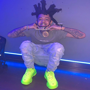 啊啊啊乳头好大 妈妈好爽啊快 要射了 啊啊啊
